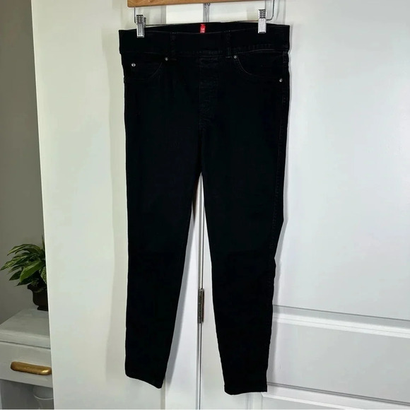 Spanx Black Jeanish Leggings‎ size Medium Classic Minimalist Neutral Great Cond - Picture 1 of 7